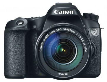 Canon EOS 70D Kit (with EF-S 18-135mm IS STM Lens)