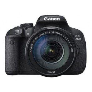 Canon EOS 700D Kit with 18-135mm IS STM Lens