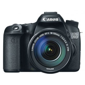 Canon EOS 70D Kit (with EF-S 18-135mm IS STM Lens)