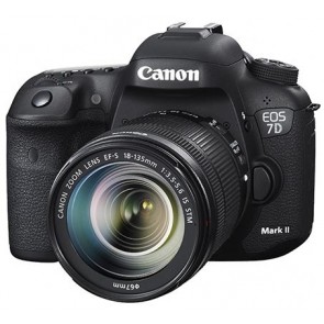 Canon EOS 7D Mark II Kit (with EF-S 18-135mm IS Lens)