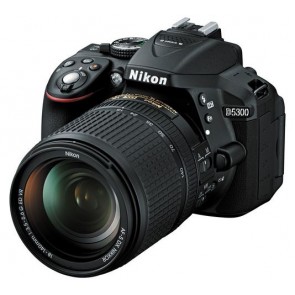 Nikon D5300 Kit (with 18-140mm VR Lens)