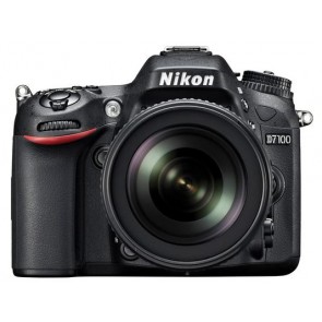 Nikon D7100 Camera Kit with 18-105mm VR Lens